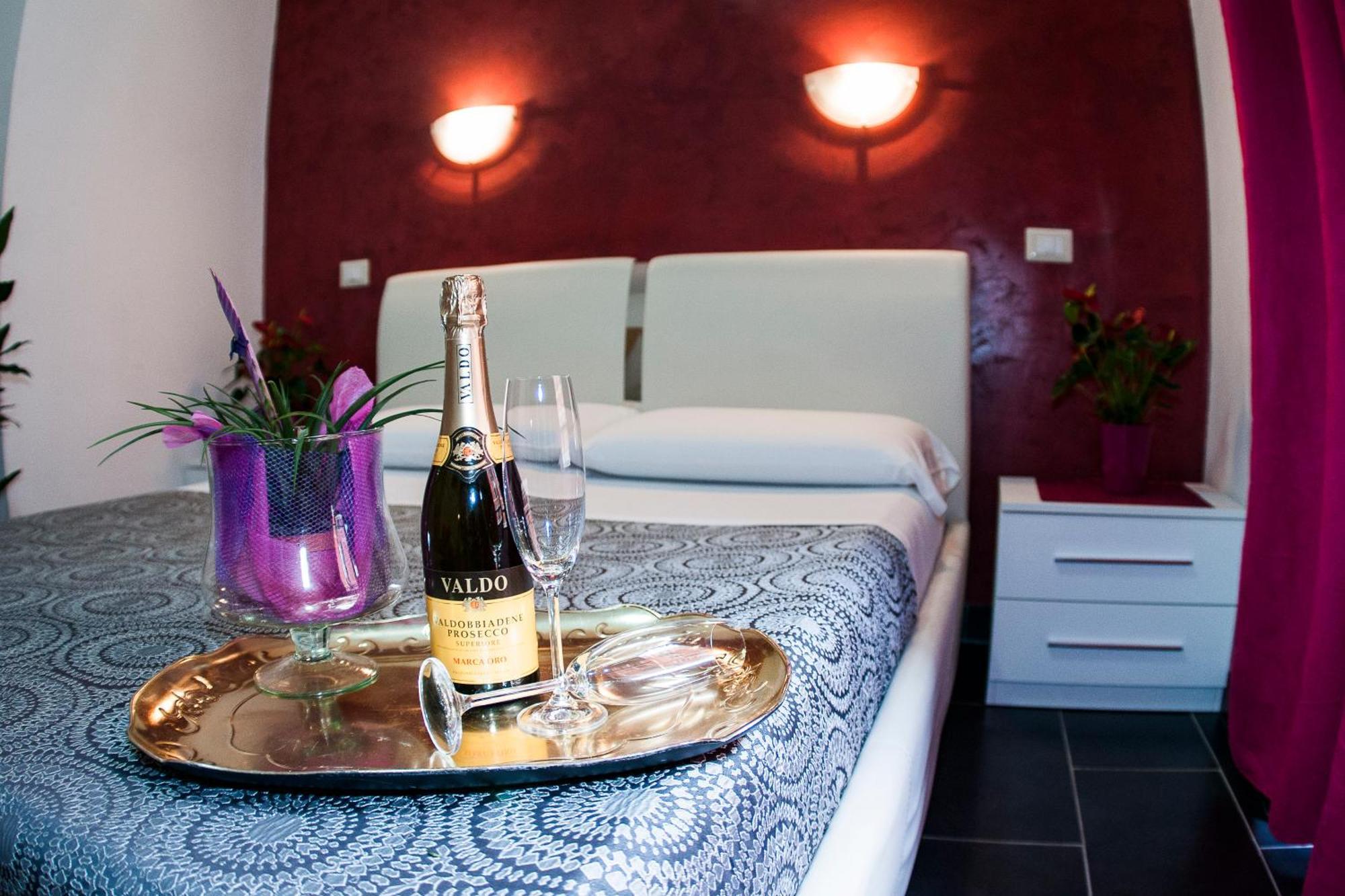 ローマ ジョ スイーツ Bed & Breakfast 部屋 写真