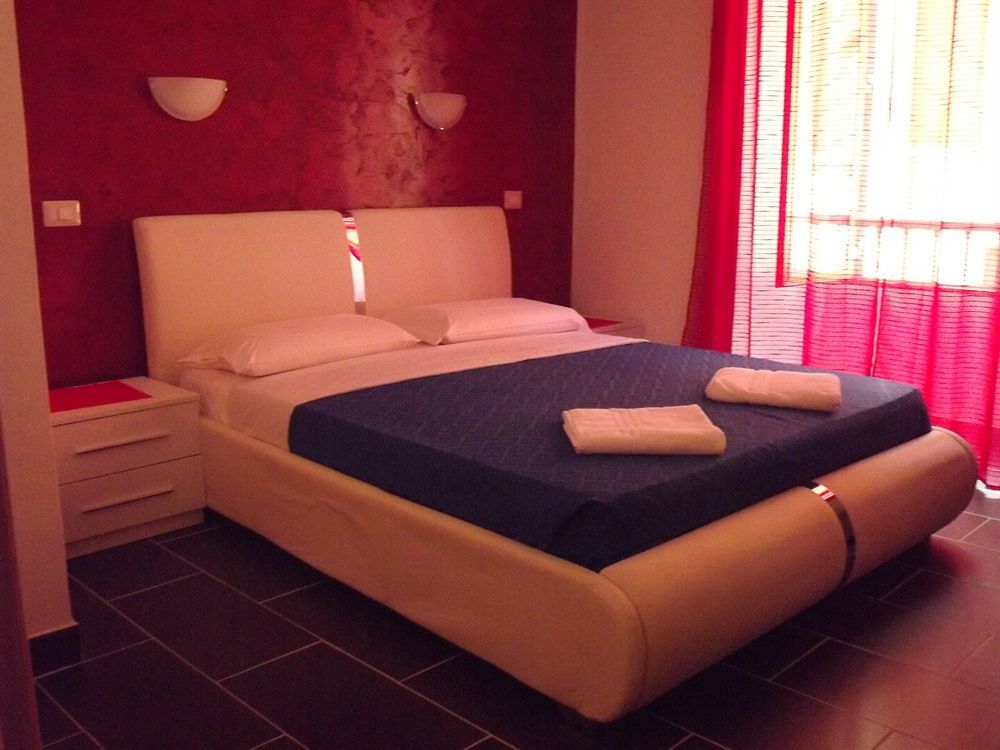 ローマ ジョ スイーツ Bed & Breakfast エクステリア 写真